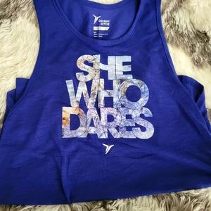 Activewear graphic tee